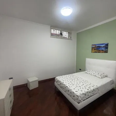 Il Tramonto Apartment *